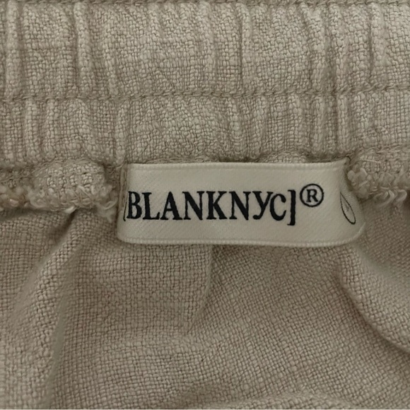 Blank NYC Away from Here Linen Blend Paperbag Fringe Shorts 15995 - Picture 4 of 5